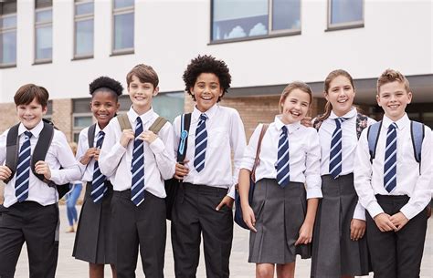 The Pros and Cons of School Uniforms