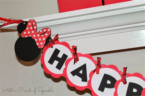 Add A Pinch Of Sparkle: Minnie Mouse Birthday Banner