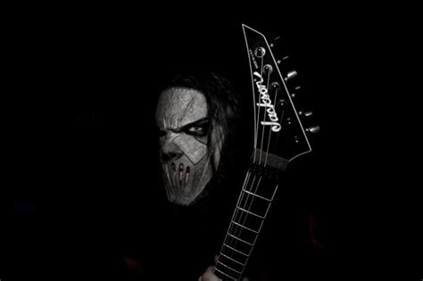 Slipknot Guitarist Mick Thomson Joins Jackson Family - Blabbermouth.net