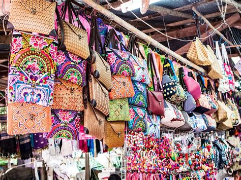 Do not forget to buy these 5 things from Delhi's Karol Bagh Market ...