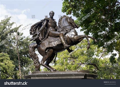 Statue Simon Bolivar Caracas Venezuela Stock Photo 486369832 | Shutterstock