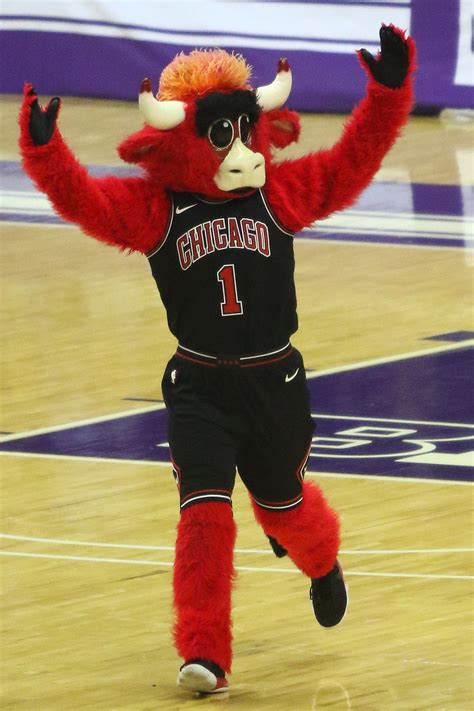 Benny the Bull - Wikipedia