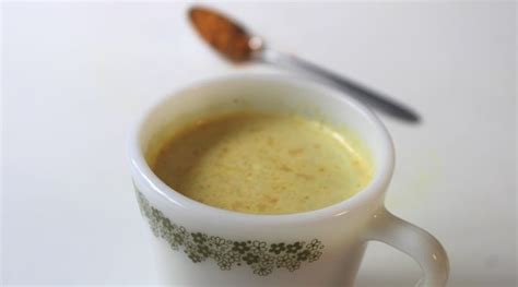 3 Best Simple Sore Throat Tea Recipes - Mama on the Homestead