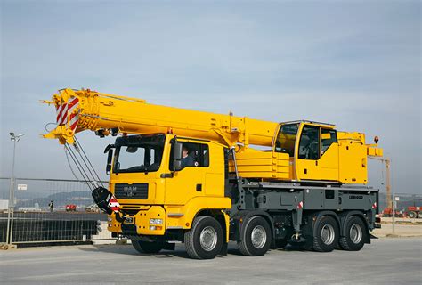 Truck-mounted telescopic cranes | Liebherr