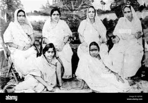 Sarala Devi with unidentified women Stock Photo - Alamy