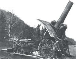 German “Big Bertha” gun bombards Ypres