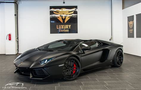 Matte Black Lamborghini Aventador Roadster [OS] [2048 x 1310] : r/carporn