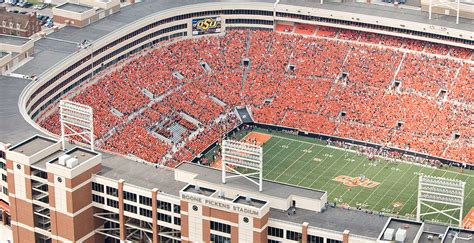 Boone Pickens Statue Coming to Oklahoma State Football Stadium ...