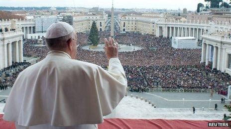 Pope Francis nearly triples Vatican City crowds in 2013 - BBC News