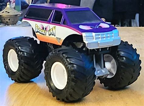 Boogey Van. : r/monsterjam