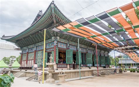 daeungjeon_main_dharma_hall_at_jogyesa_temple_seoul - The Seoul Guide