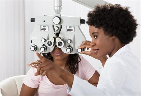 What Does an Eye Doctor Do? – Southwestern Eye Center