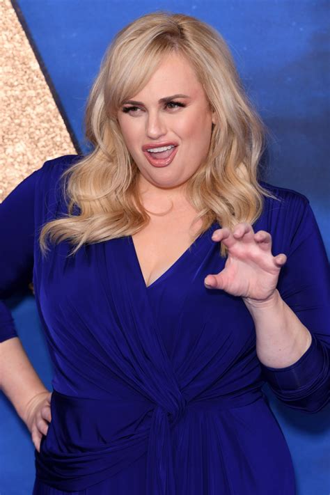 Rebel Wilson - "Cats" Photocall in London • CelebMafia