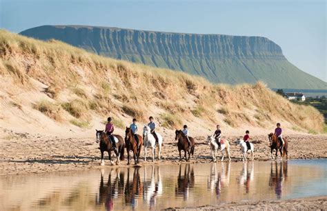 Top Horse Riding Experiences in Ireland with Discover Ireland