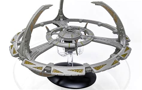 REVIEW: Eaglemoss XL — Space Station DEEP SPACE 9 • TrekCore.com