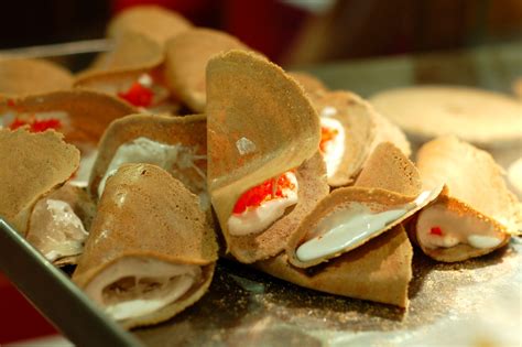 Khanom Buang (Crispy Pancakes) | Khanom buang (Thai: ขนมเบื้… | Flickr