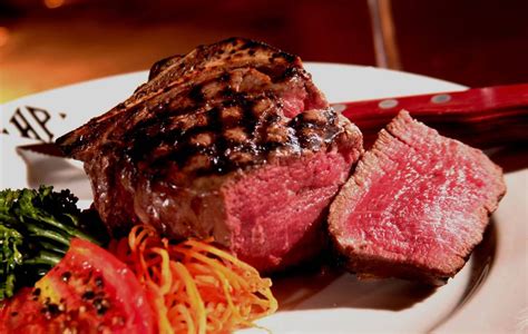 Hyde Park Prime Steakhouse Restaurant in Chicago | diningchicago.com