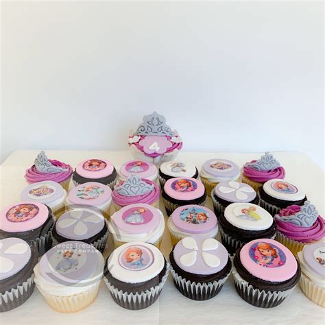 Sofia the first Cupcakes