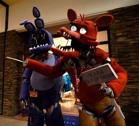 Pin by Freddy Fazbear FNAF [Fan games on Cosplay FNAF | Anime fnaf ...