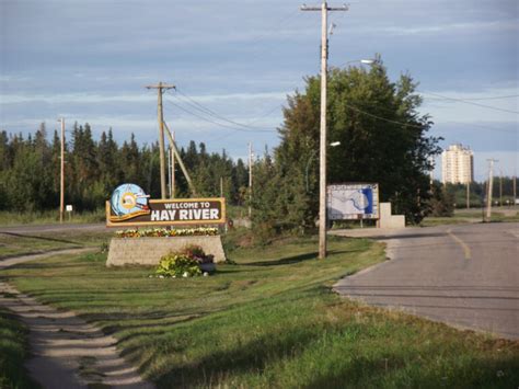 From Yellowknife to Hay River, NWT, by motorcycle – The ExploreNorth Blog