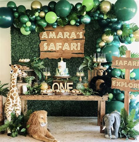 Safari Party | Safari party decorations, Safari birthday party ...