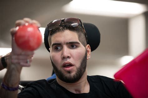 For injured boxer Prichard Colón, a fight that never ends | Colon ...