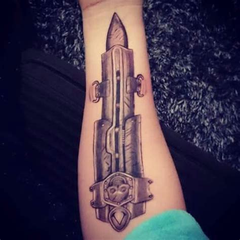 Assassins Creed hidden blade tattoo | Blade tattoo, Tattoos, Assassin's ...