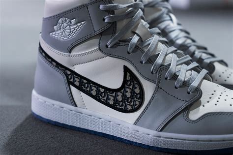 A CLOSER LOOK AT THE DIOR x NIKE AIR JORDAN 1s