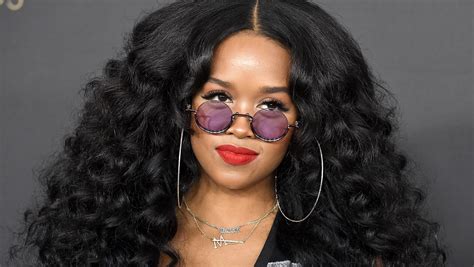 Super Bowl Performer H.E.R.’s Age, Height & Background | Heavy.com