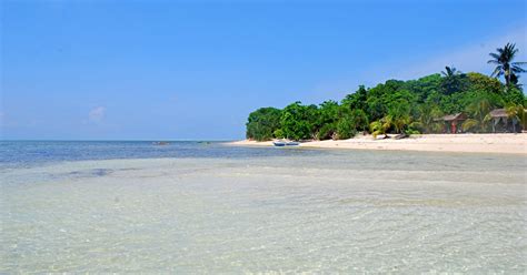 If You See Her at Honda Bay, Say Hello | Palawan - Nomadic Experiences