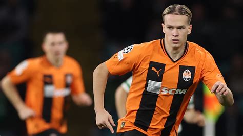 Mykhaylo Mudryk slams Shakhtar Donetsk for 'wounding' his transfer dream