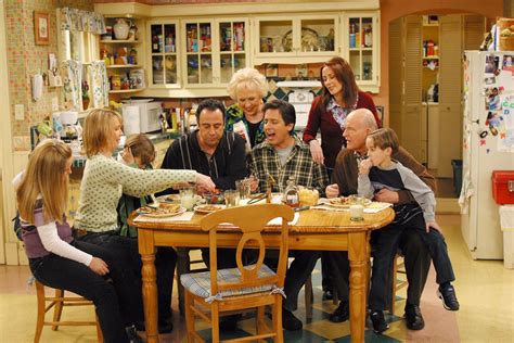 'Everybody Loves Raymond': The Cast Staged a Walkout After Ray Romano ...