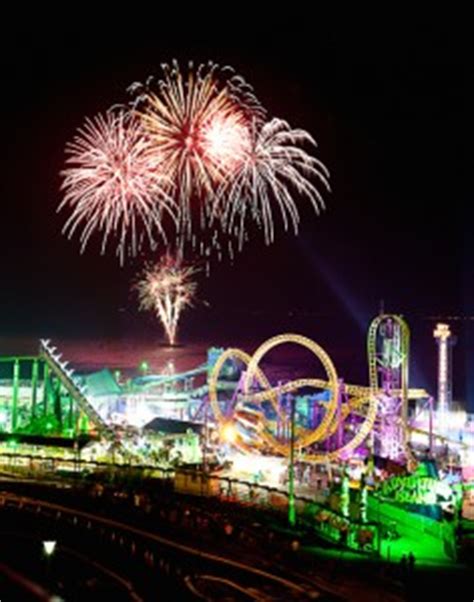 Spectacular seafront firework displays wow crowds – Your Southend