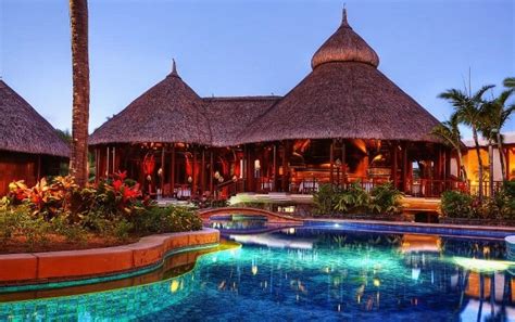 15 Romantic Mauritius Honeymoon Beach Resorts For Couples!