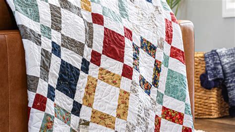 Make a "Ground Cover" Quilt with Jenny Doan of Missouri Star — Quilting ...