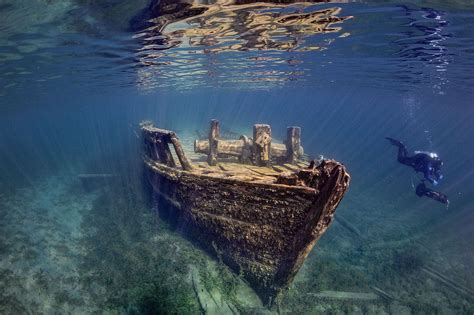 Wreck of the "Sweepstakes", Tobermory, Canada | Shipwreck, Underwater ...