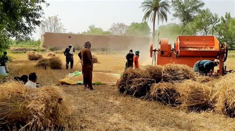 Thresher Machine Working Wheat Thresher Machine - YouTube