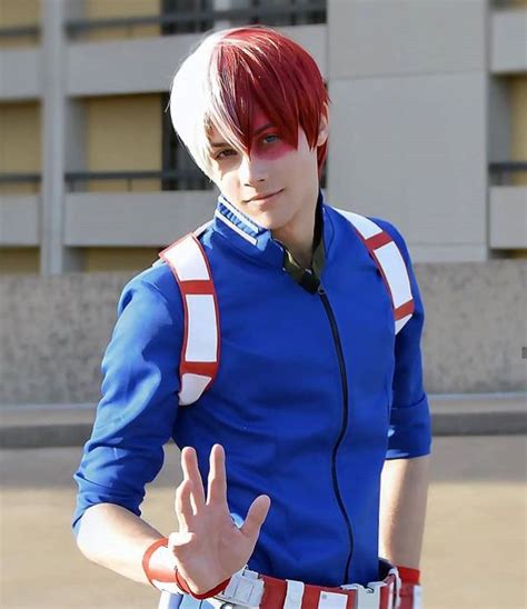 Pin by SpiderGirl on BNHA | Todoroki cosplay, Epic cosplay, Comic con ...