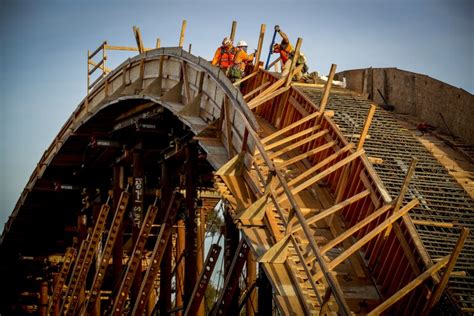 6th Street Bridge: See photos of the viaduct construction - Los Angeles ...