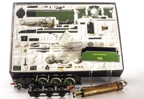 exclusive: Model train kits build