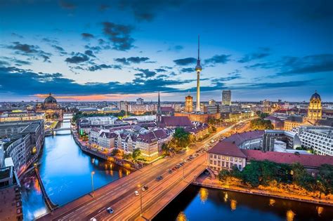 Berlin in Blue Hour, Germany | Capital de alemania, Ciudades de europa ...