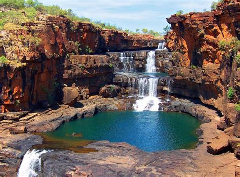 The 5 Best Waterfalls and Swimming Holes in Australia