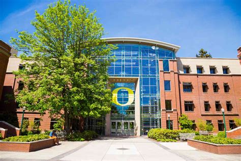 University of Oregon Will Cover Tuition for In-State Indigenous Students