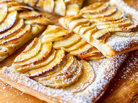 Puff Pastry Apple Tart {Easy} - Marcellina In Cucina