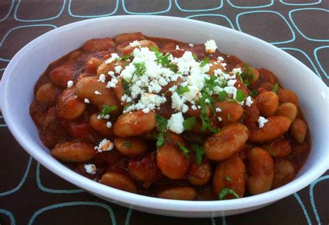 Gigantes Plaki recipe (Gigandes Greek Baked 'Giant' Beans) - My Greek Dish