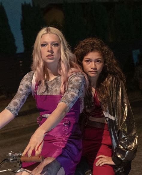 Rue and Jules in Euphoria | Euphoria, Euphoria fashion, Celebs