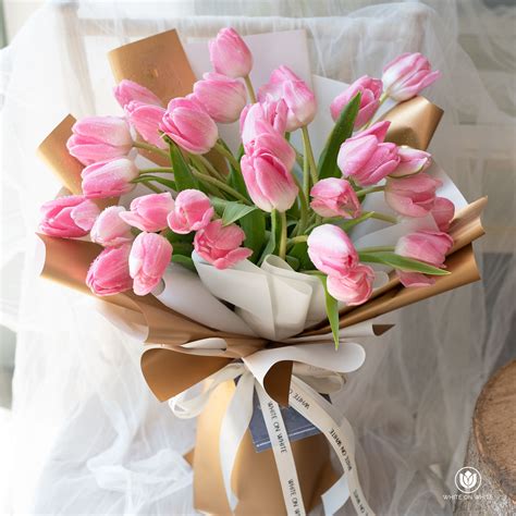 Pink tulips bouquet | Flower arrangements, Tulip bouquet, Wedding ...