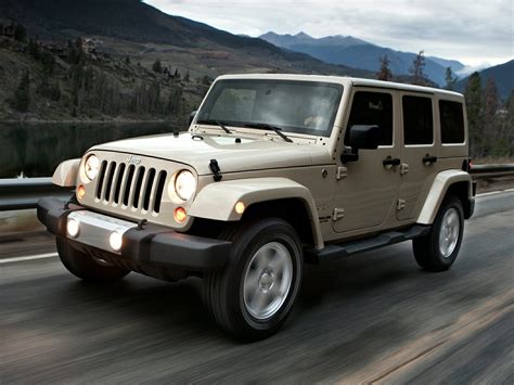 2013 Jeep Wrangler Unlimited - Price, Photos, Reviews & Features