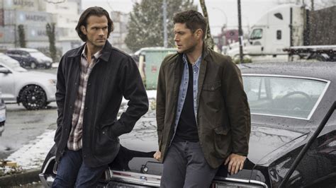 'Supernatural's Jared Padalecki Teases Finale & Hopes for a Movie