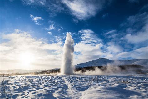 The Golden Circle Tour - Thingvellir - Gullfoss - Geysir - DIVE.IS ...